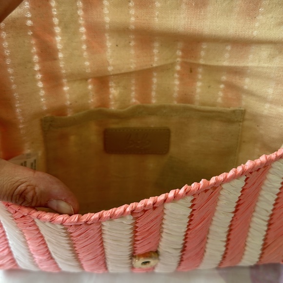 btb Los Angeles Pink & White Straw Clutch NWT - Picture 3 of 7